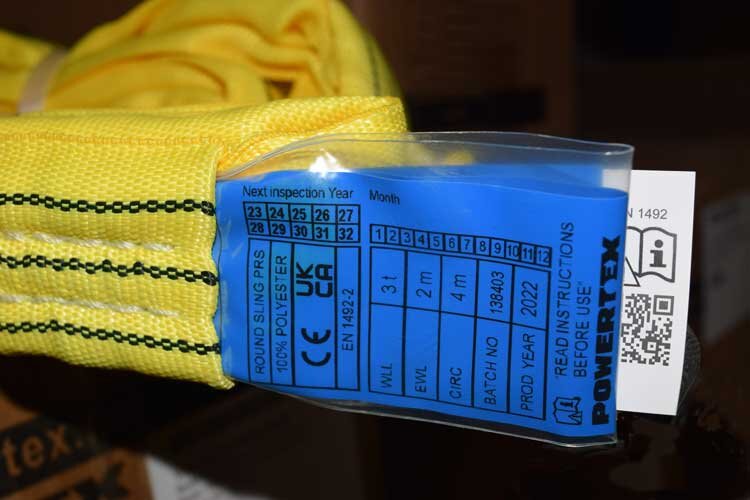 Label with protective plastic coat on Powertex roundsling